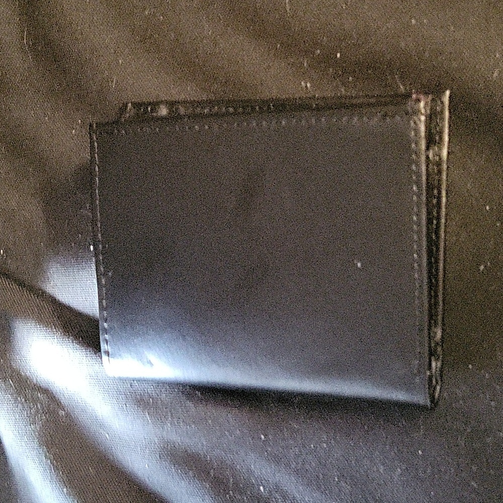 Black wallet - Picture 1 of 2